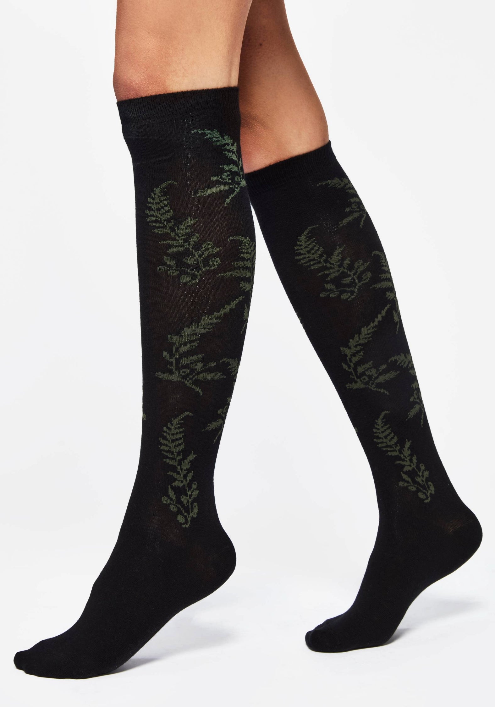 AC2778_SERENDIPITYFERNSOCKS_761CROP