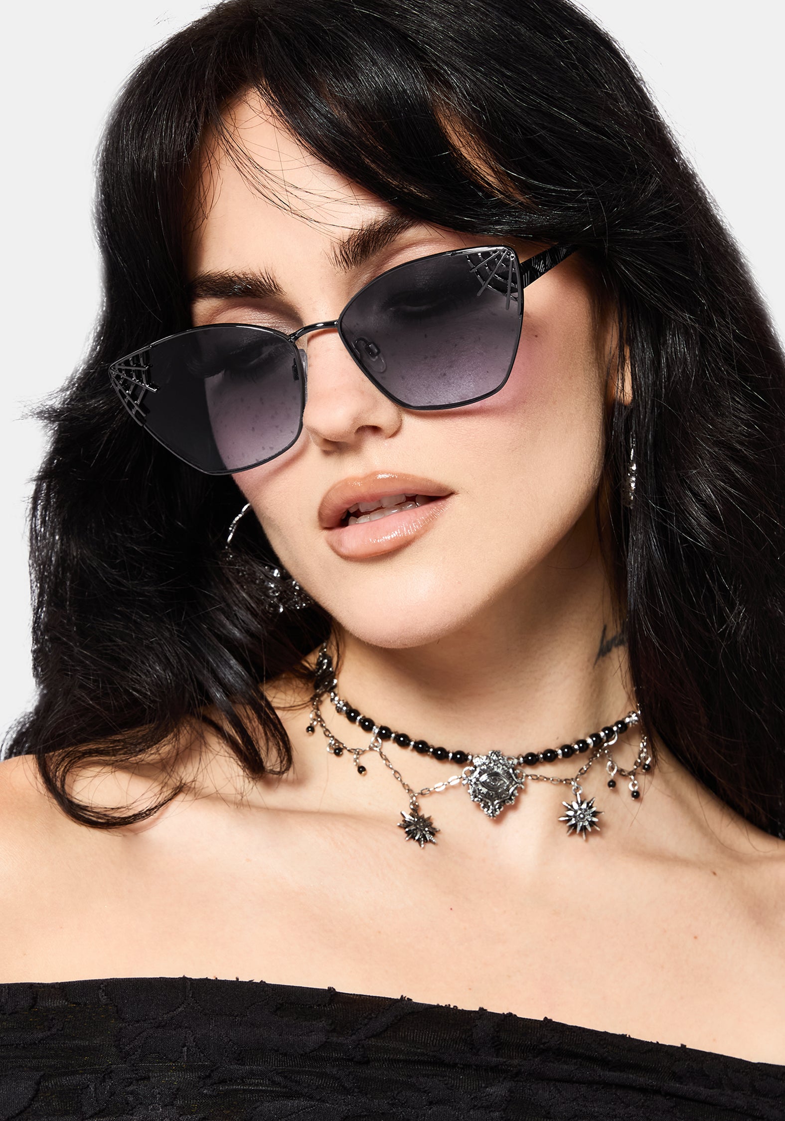 AC3335_GOSSACOBWEBCATEYESUNGLASSES_1