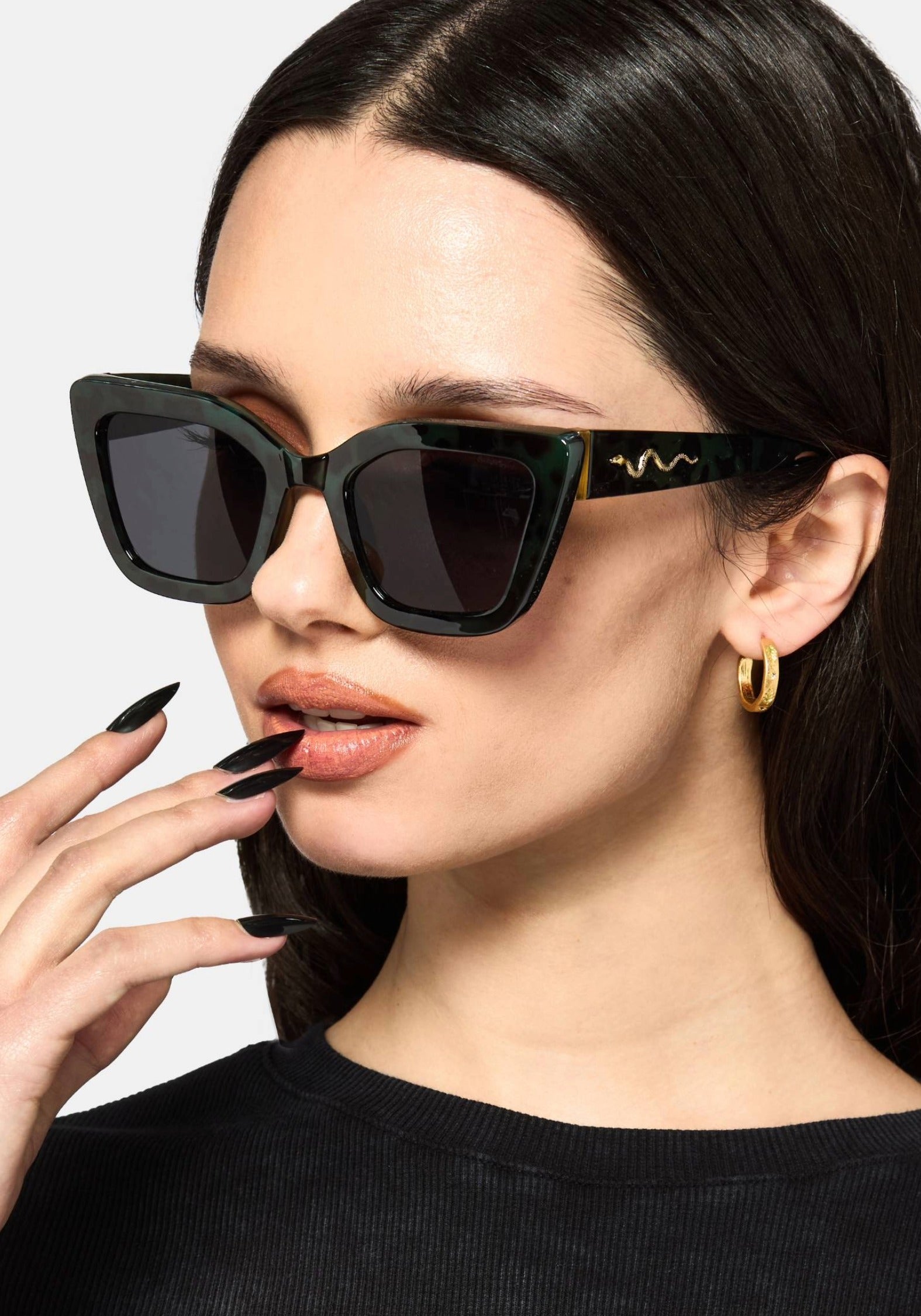 AC3336_ASPTORTOISESHELLSNAKESUNGLASSES_1crop
