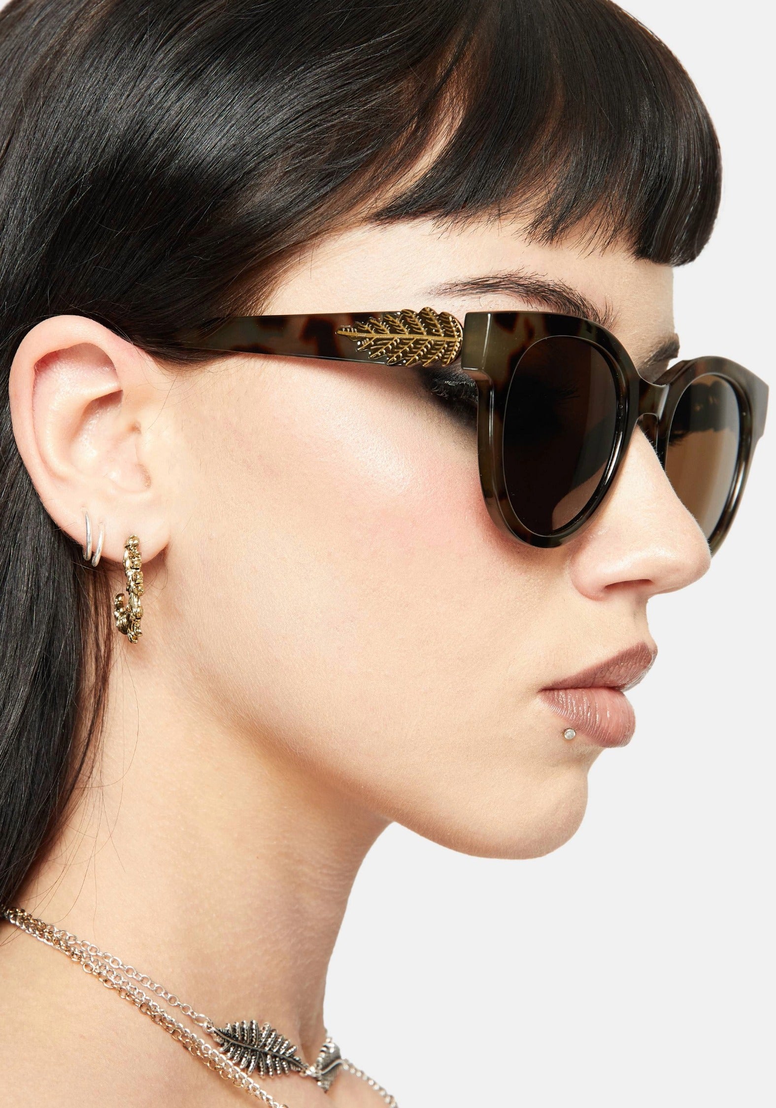 AC3343_BRONWYNFERNSUNGLASSES_1CROP