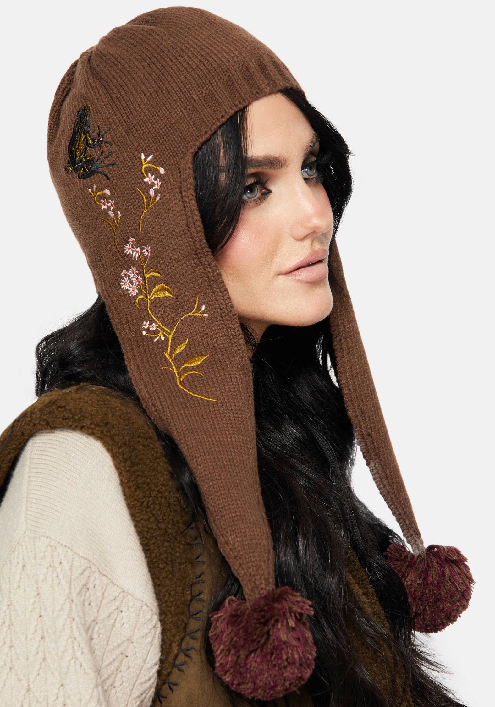 AC3821_LIORAMOTHFLORALPOMPOMHAT_1CROP