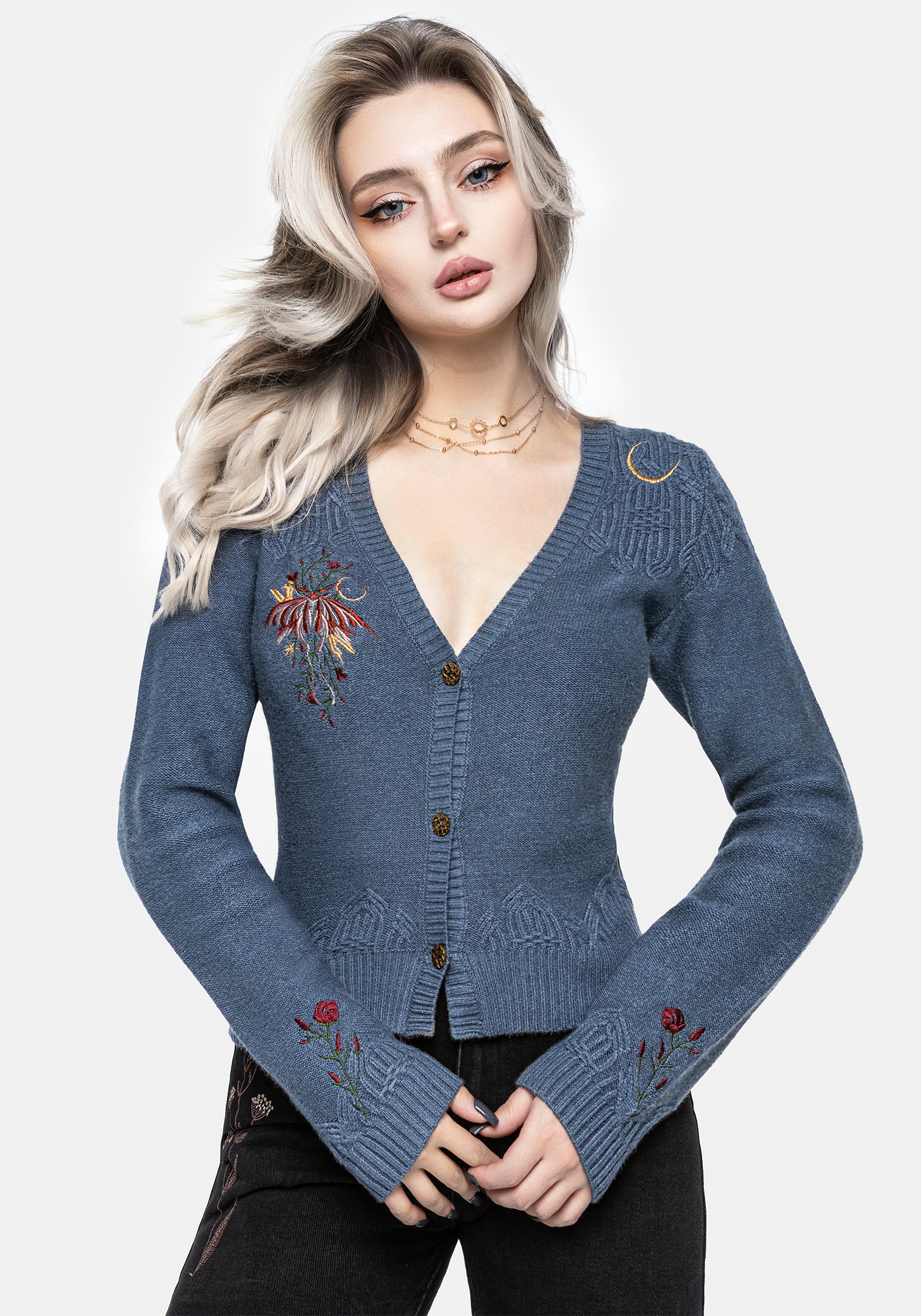 AW24B775_SELENIAMOTHEMBROIDEREDCABLEKNITCARDIGAN_003