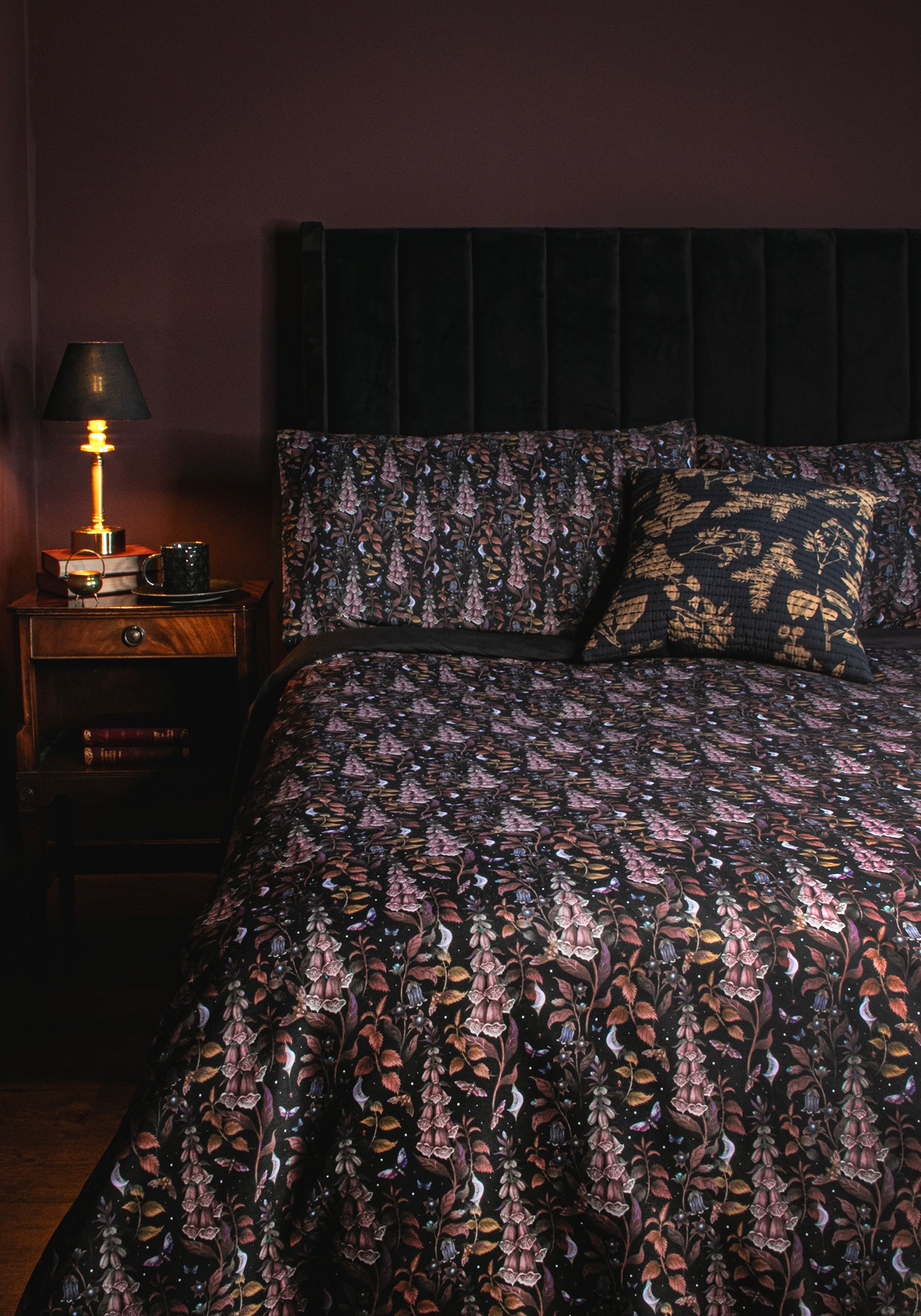 AW24HT328UKK-Foxglove-Bedding-Set-Updated-1_0d9ae78d-daae-418d-9f24-5ff107bce786