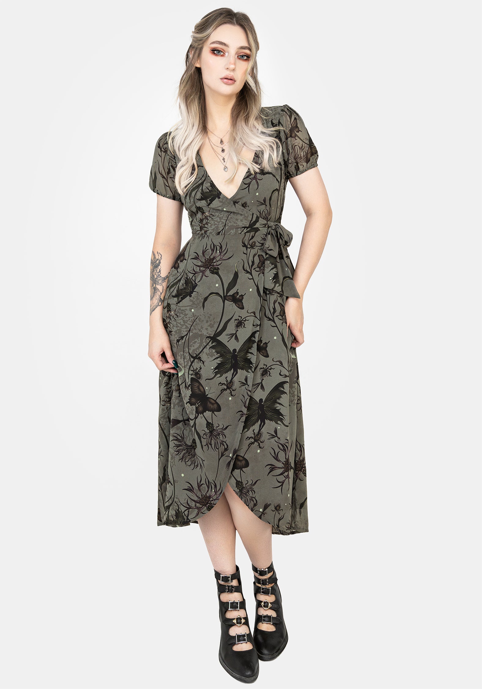 AW24M828_GLORIANAFLORALPRINTCHIFFONMIDAXIWRAPDRESS_001_EDIT2