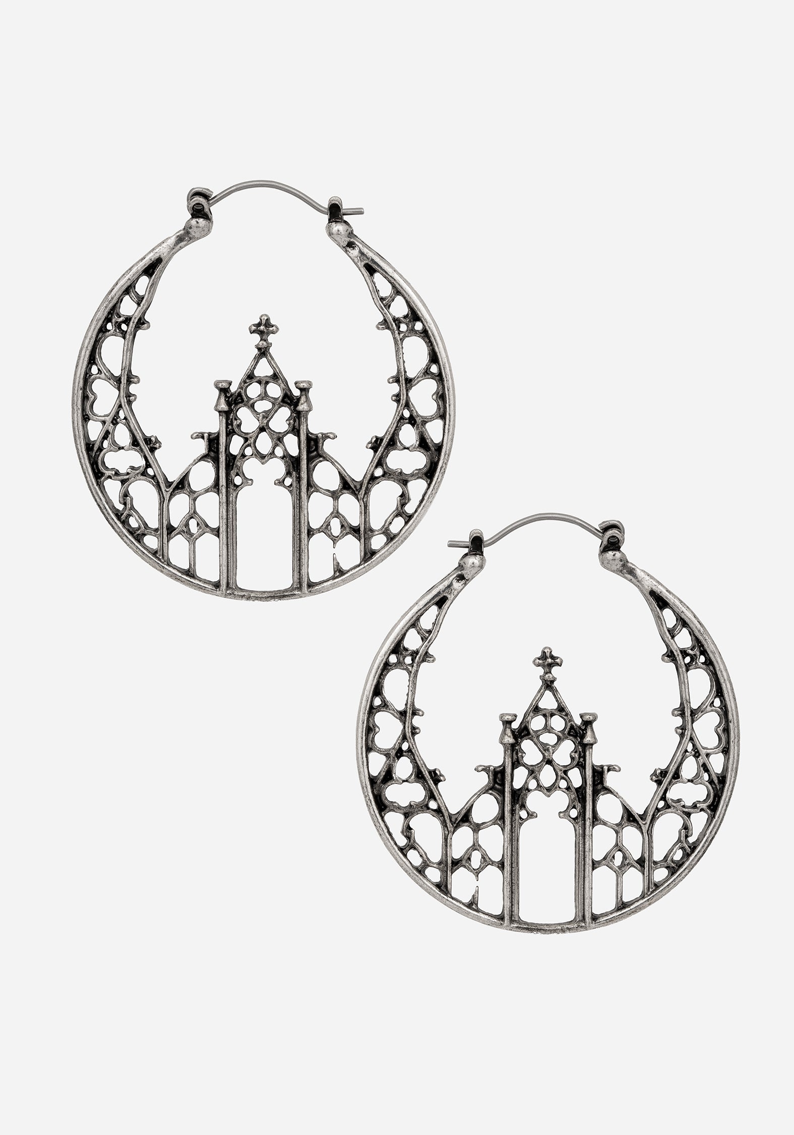AW24TS531_Cathedral_Gothic_Hoop_Earrings_001
