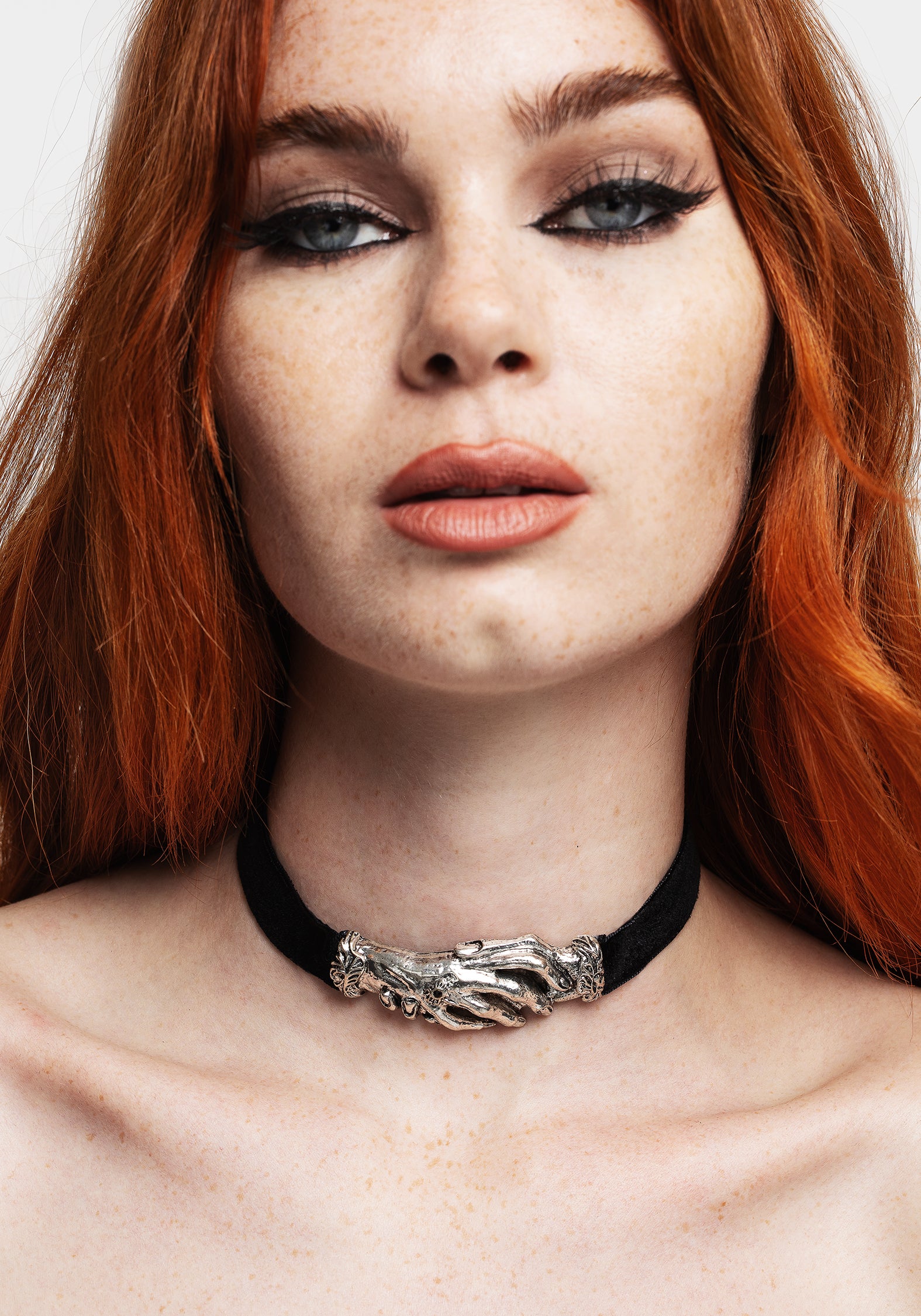 AW24TS930_HANDFASTINGCHOKERNECKLACE_001