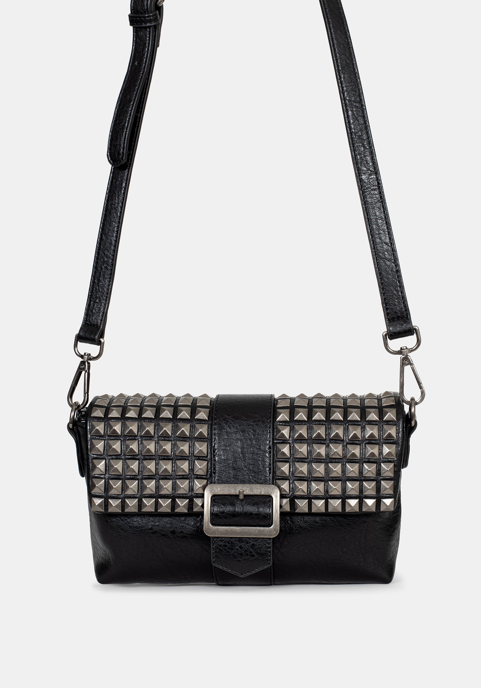 BA2533_ODESSAOVERSIZEDSTUDDEDBAG_001