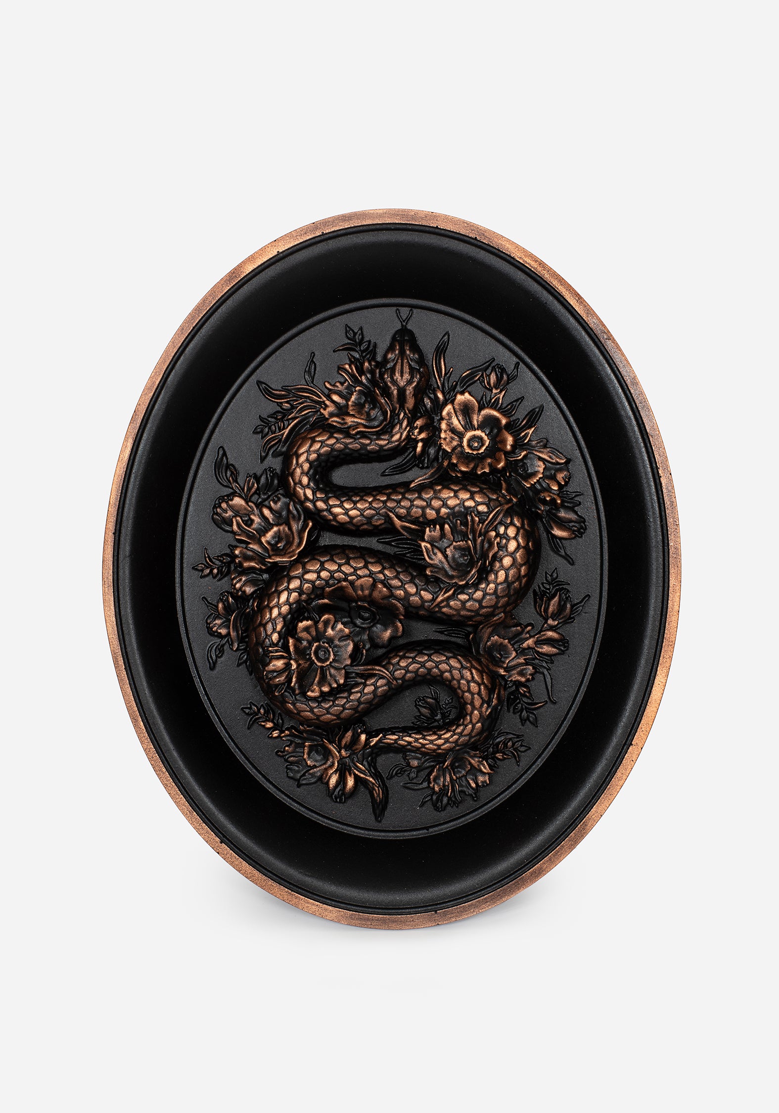 CI2195_EDENSNAKEWALLHANGER_001