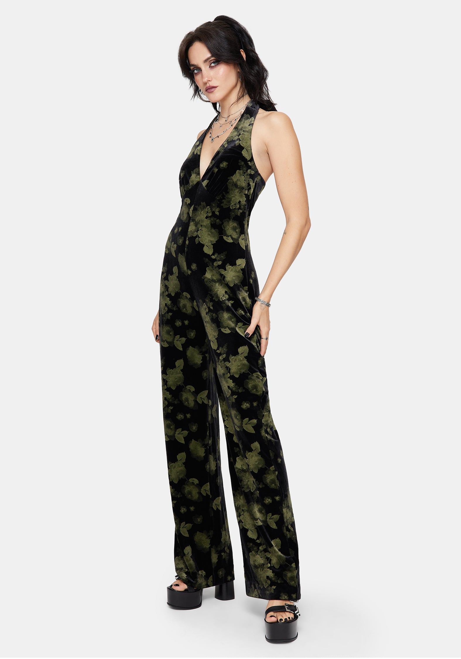 DR2337-UK6_LUCERIAVELOURHALTERNECKJUMPSUIT_1