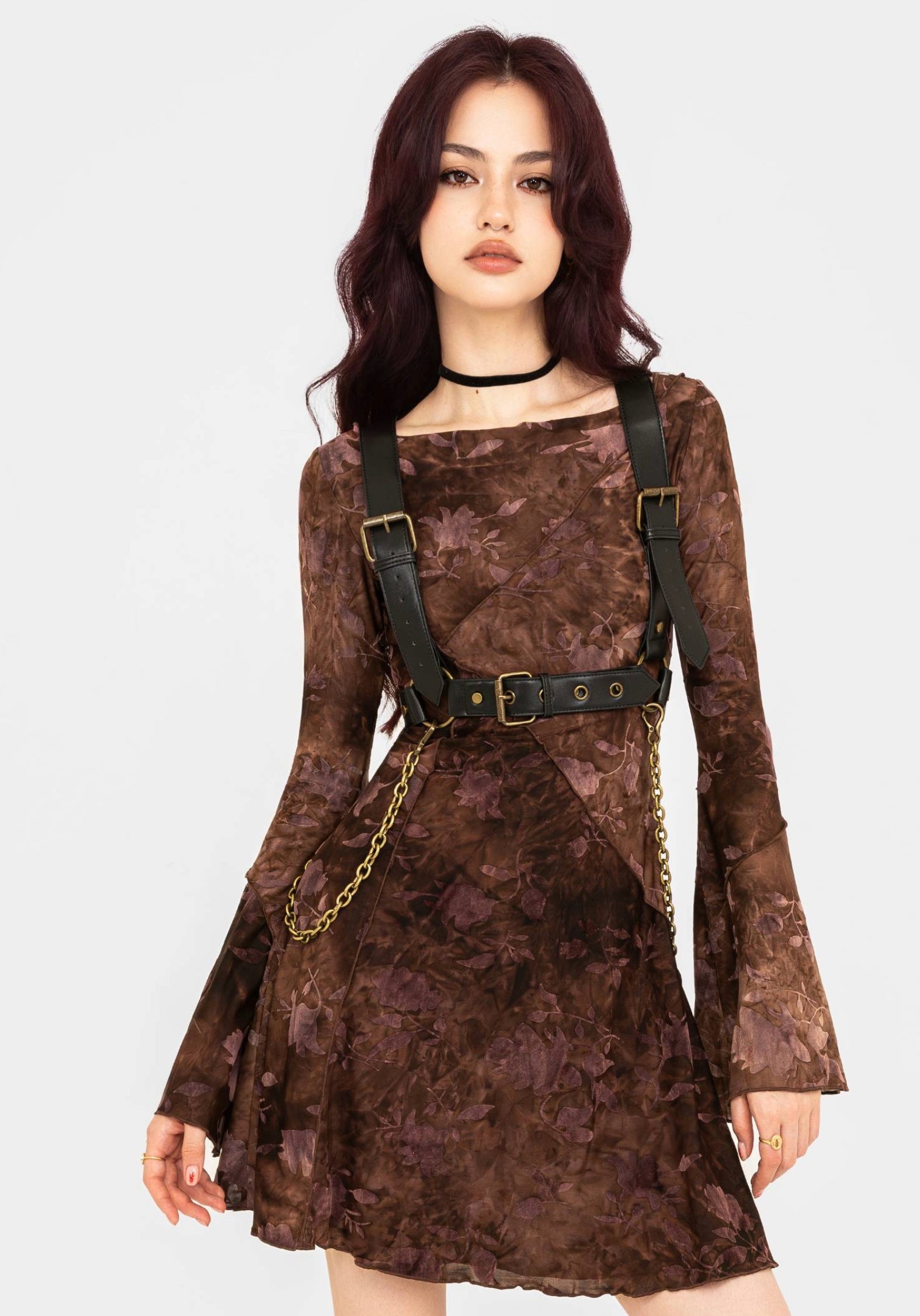 DR2726_SERANDELONGSLEEVEFLORALMINIDRESS_009CROP