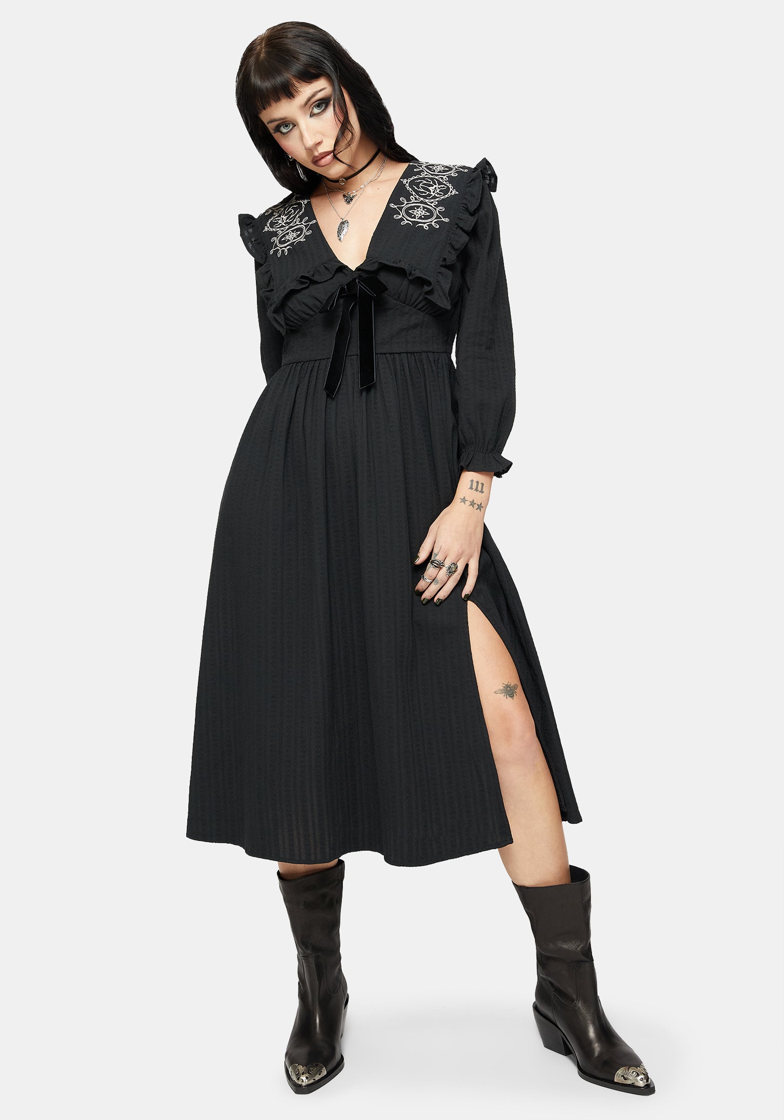 DR3458-UK6_ALIRABUGEMBROIDEREDCOLLARCOTTONMIDIDRESS_1