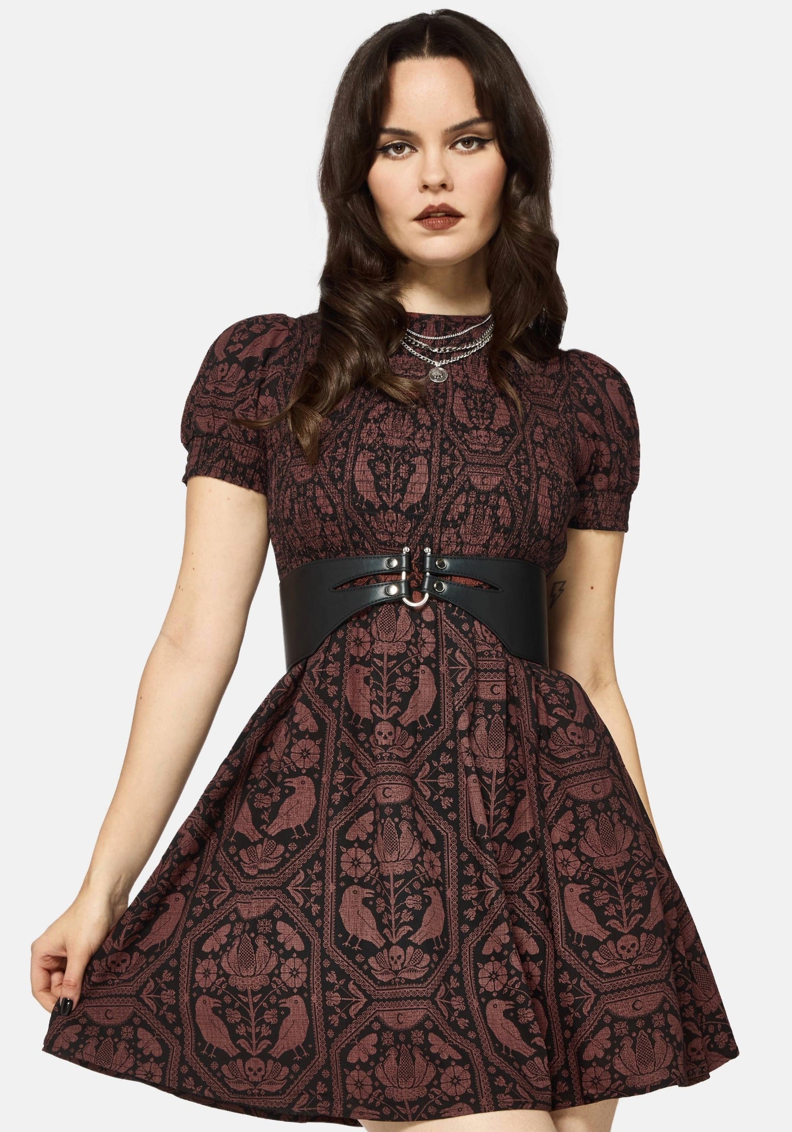 DR4029_ANNABELINVERTEDRAVENPRINTSHIRREDMINIDRESS2CROP