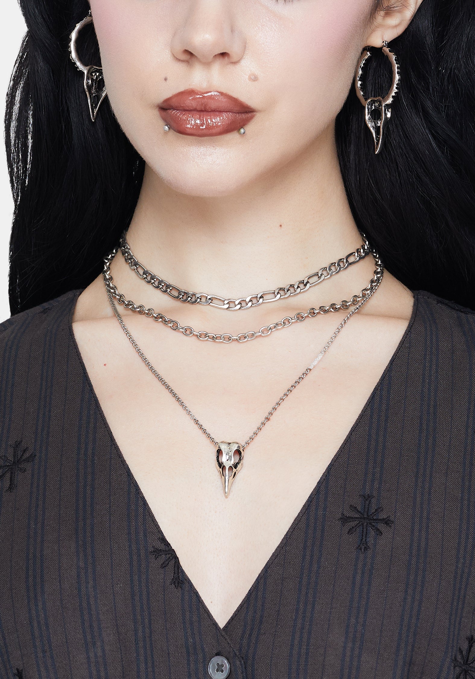 JE3886_CORVUSBIRDSKULLLAYEREDNECKLACE_1