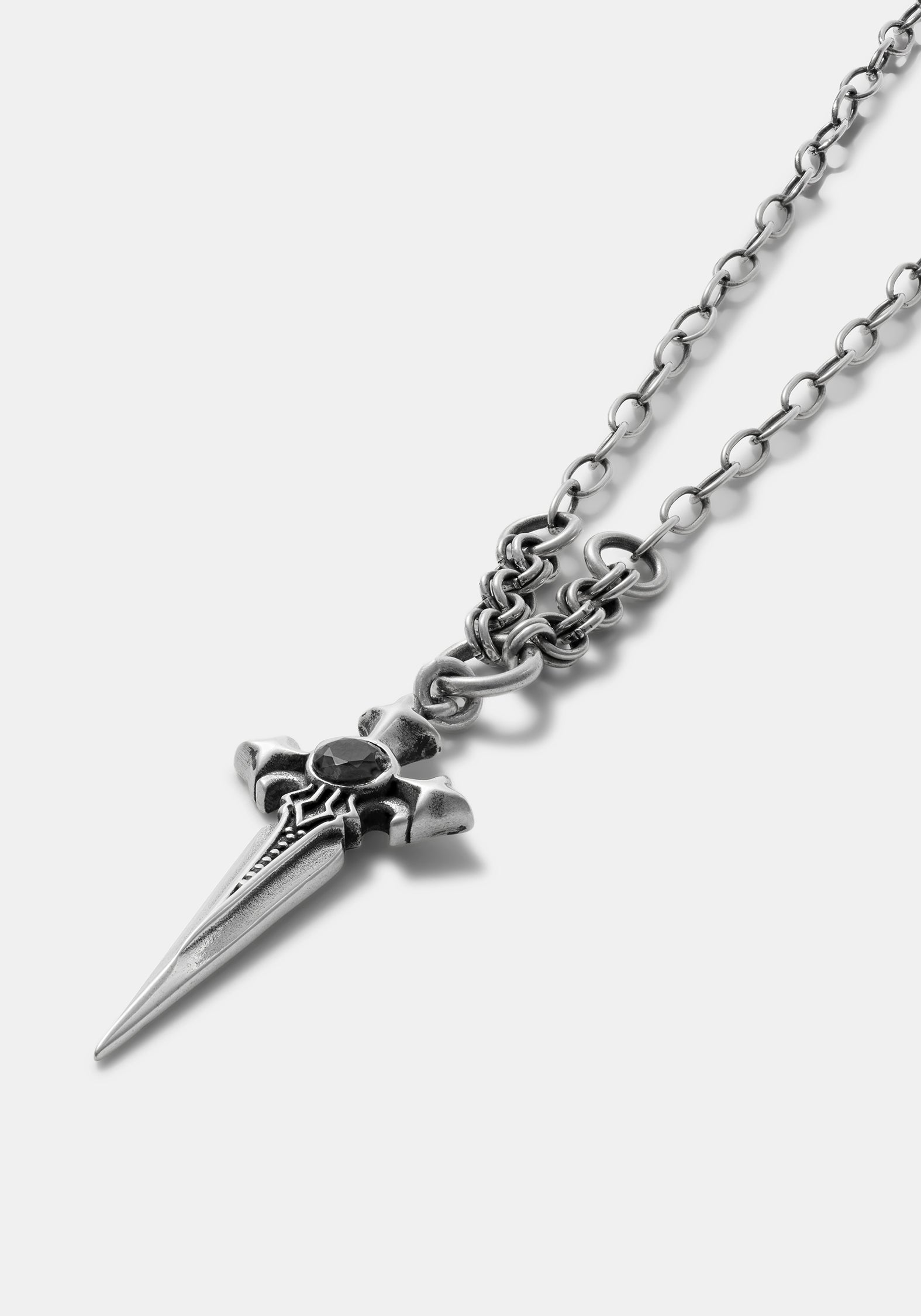 JE4785sicaSwordSterlingSilverNecklace_ANGLE3_CLEAR