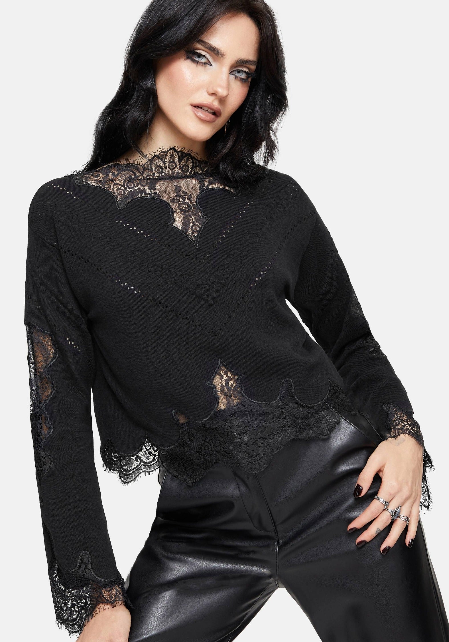 KN3182_STORMWOKENPOINTELLELACEDETAILKNITJUMPER_1crop