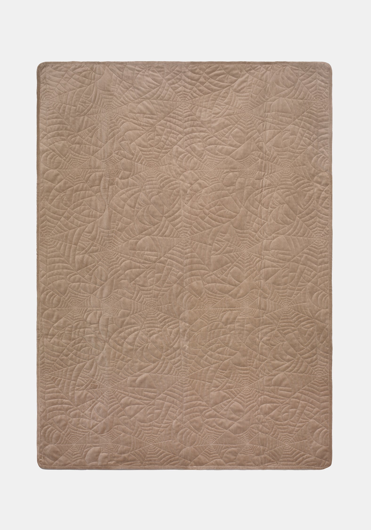 SF2424_WEBWYNNCOBWEBQUILTEDBLANKET_001
