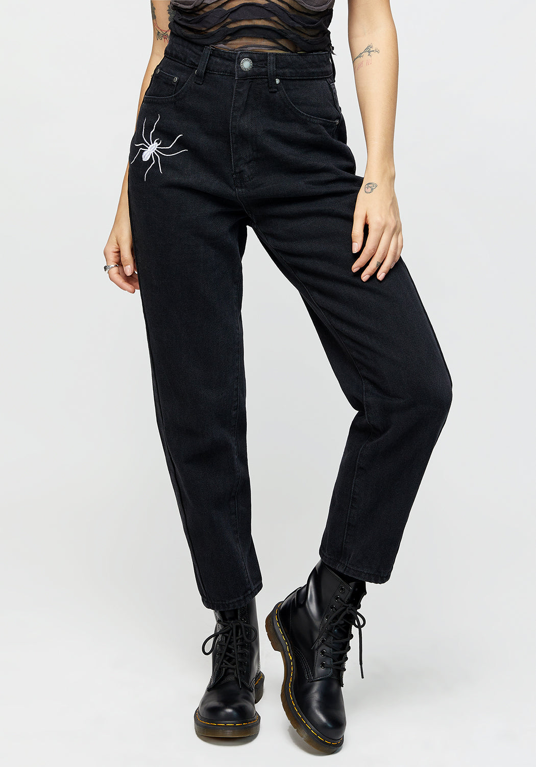 SS20R04_WidowJeans6703