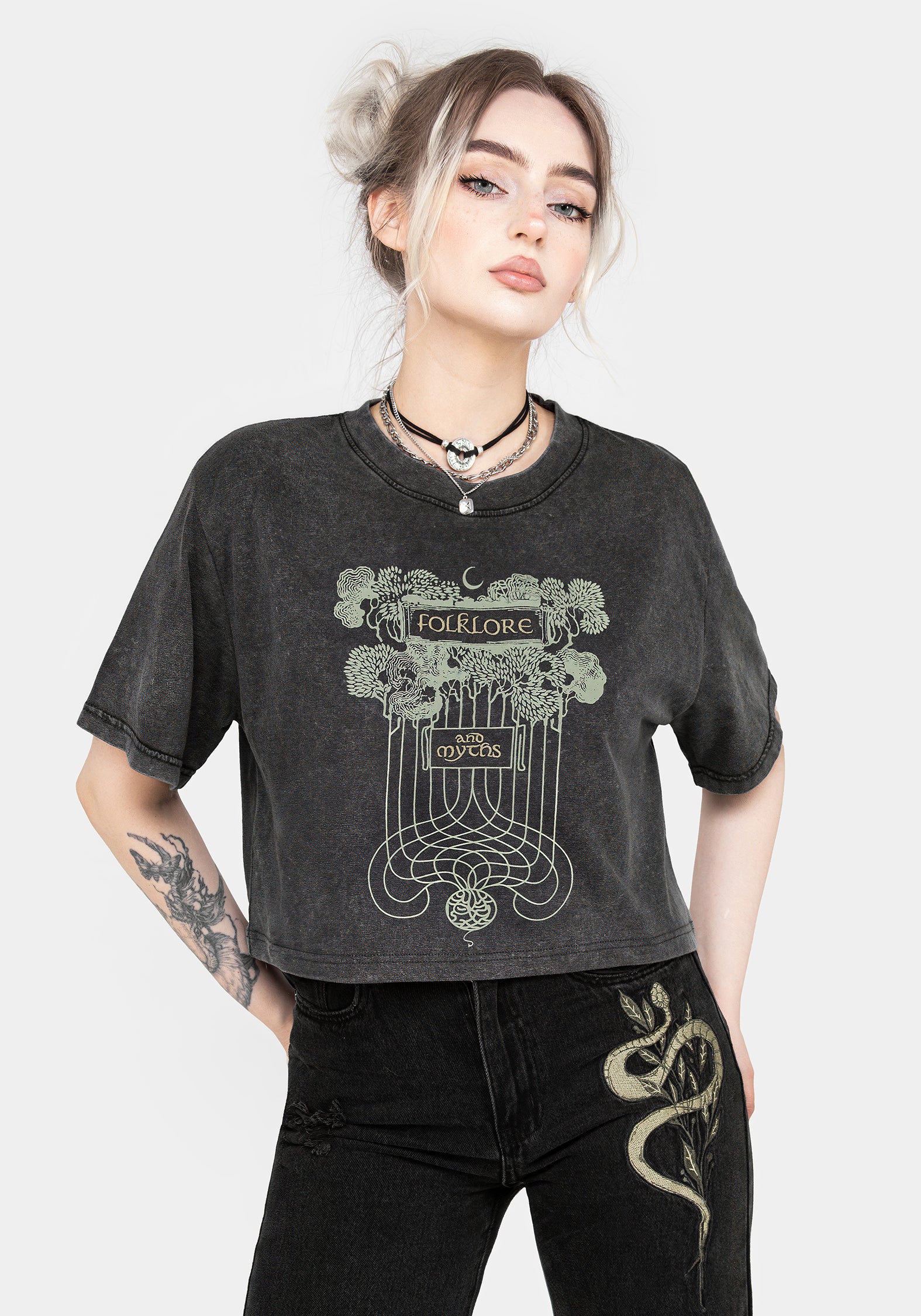 SS24BM373_FOLKLORE-BOXY-CROP-T-SHIRT_CROP