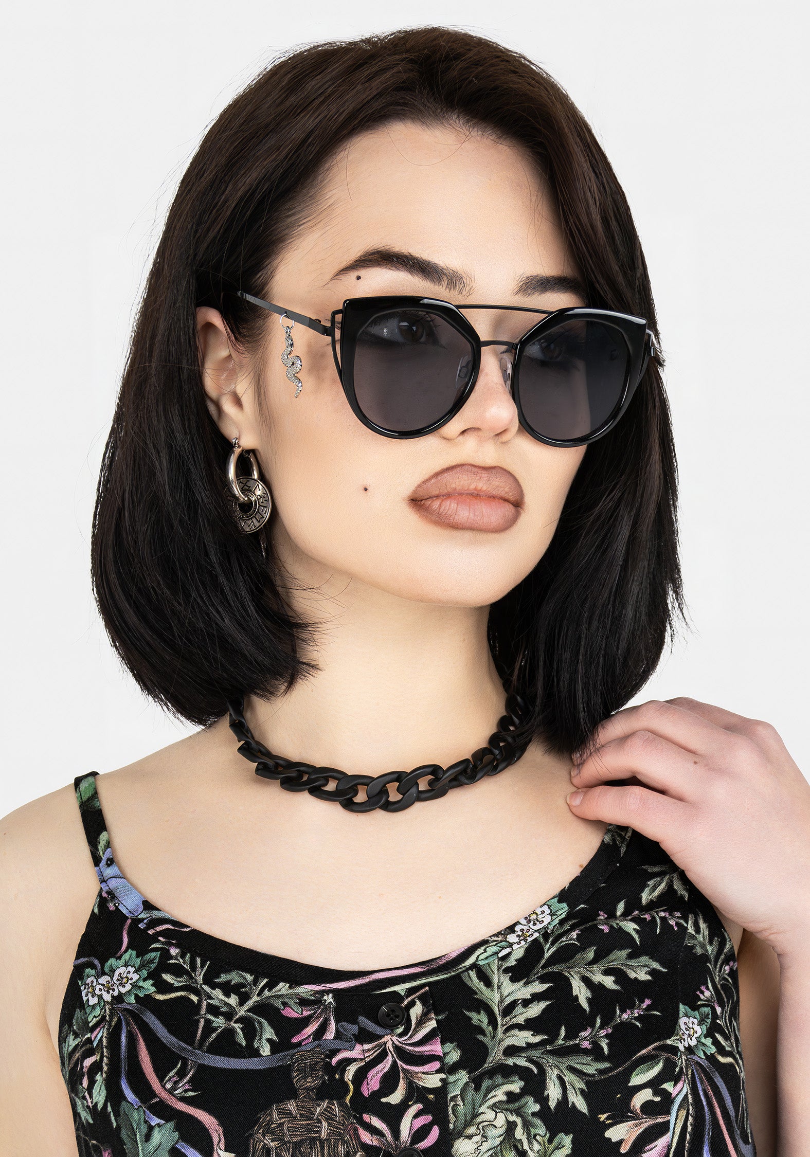 SS24RE24_CHARMEDSNAKESUNGLASSES_004