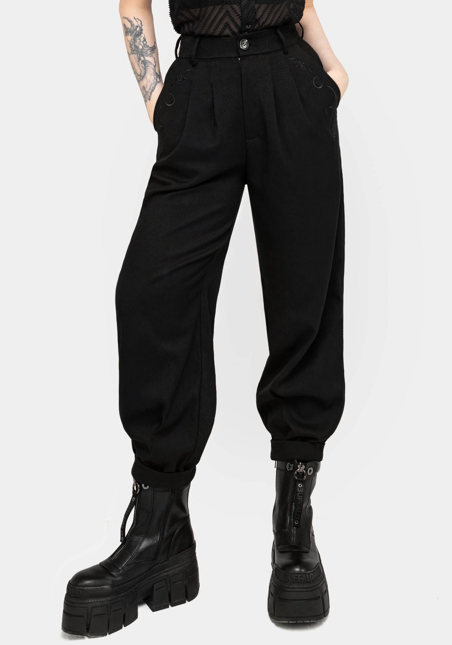 SS24Y545_DIANNEEMBROIDEREDBALLOONTROUSERS-BLACK_004crop