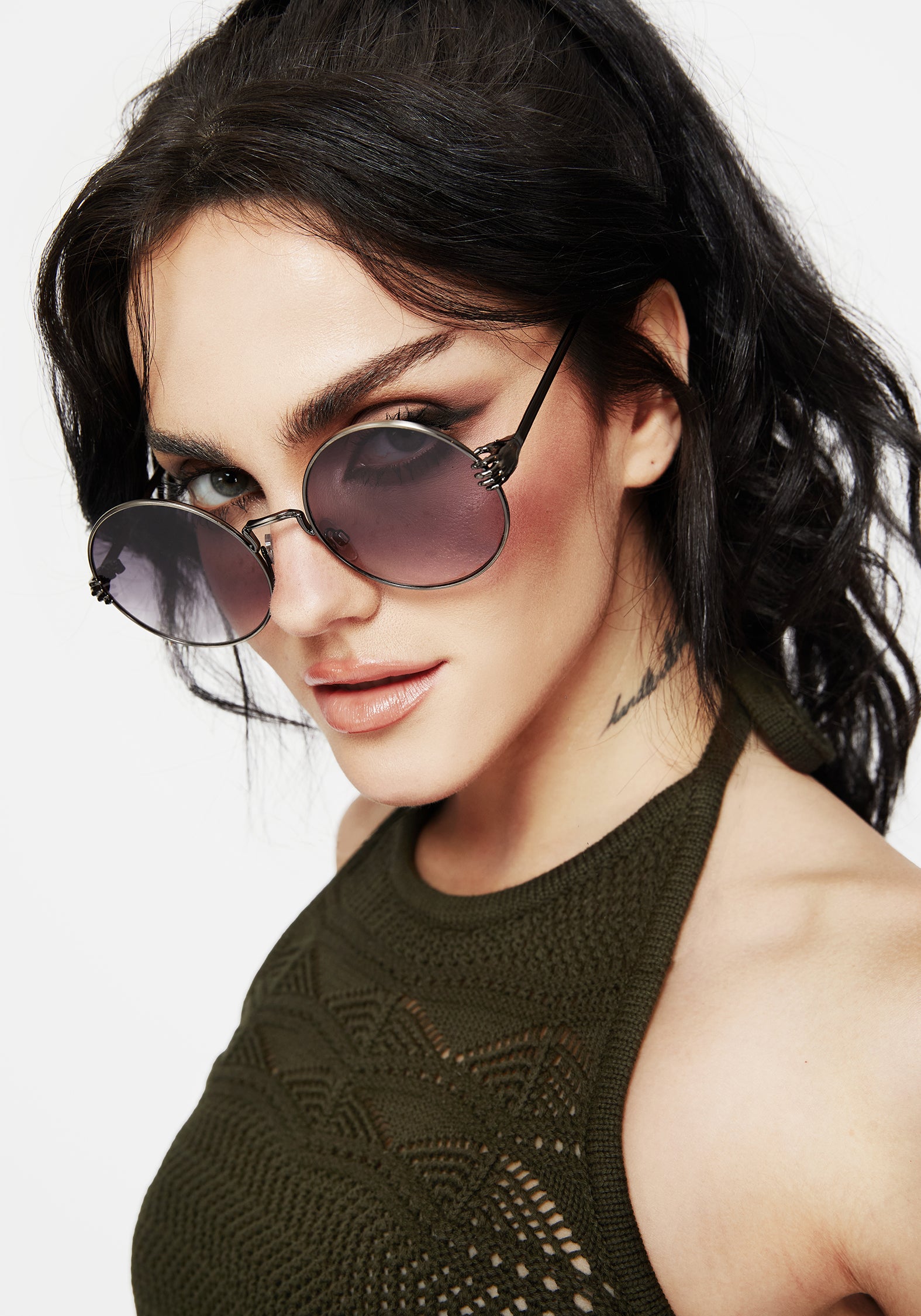SS25AC796_HANDFASTINGROUNDSUNGLASSESWITHCHAIN7167_a360c715-8327-4cb9-ae48-cc13f09df7d0