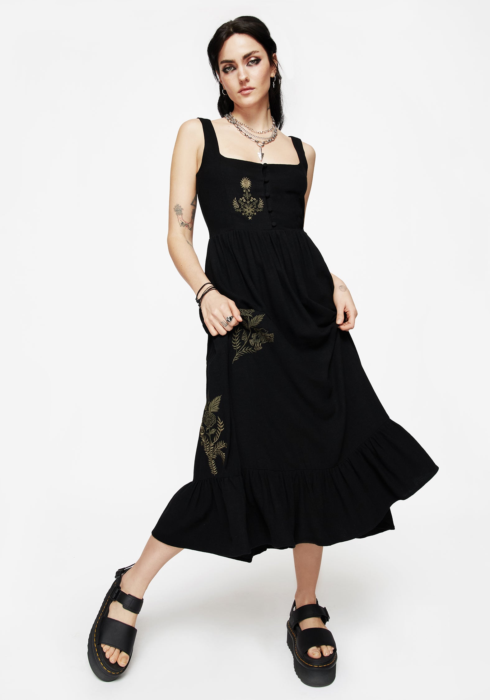 SS25DR1141_FOLIATELINEN-BLENDEMBROIDEREDSLEEVELESSMIDIDRESS-BLACK7509
