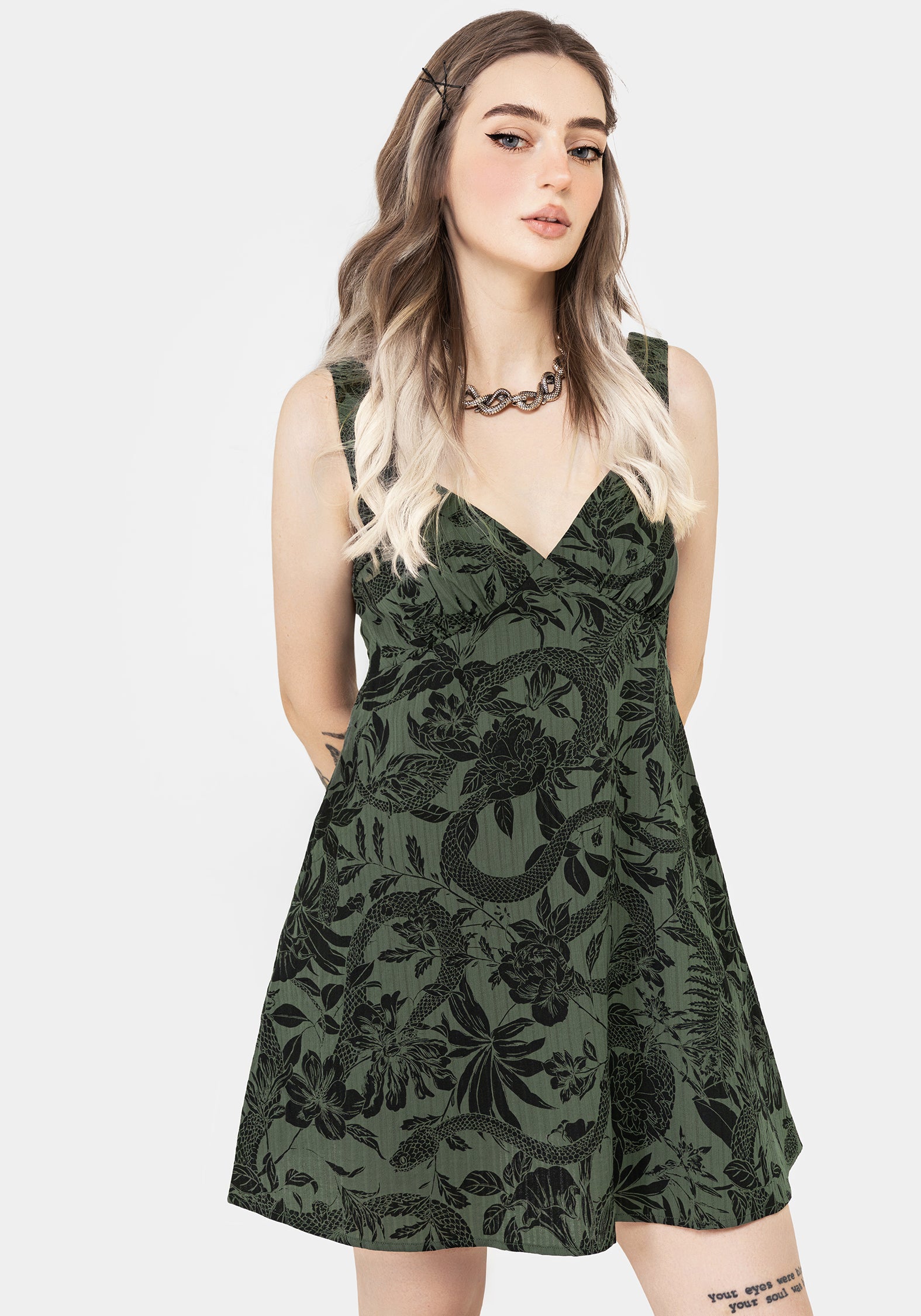 SS25DR1310_BASHECOTTONMINISUNDRESS-GREEN_003_a91ab8b9-8e09-4a47-a049-99d71b8e683d