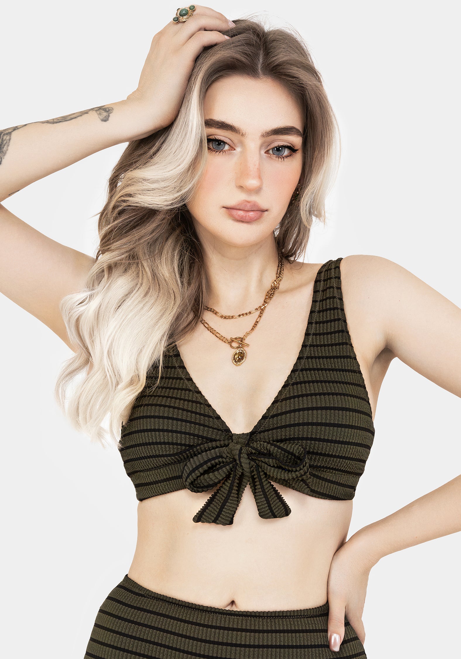 SS25SW1114_MIRESTRIPETIEDETAILBIKINITOP_010_30f0f4a7-fec2-4d20-a371-55d4de1f455f
