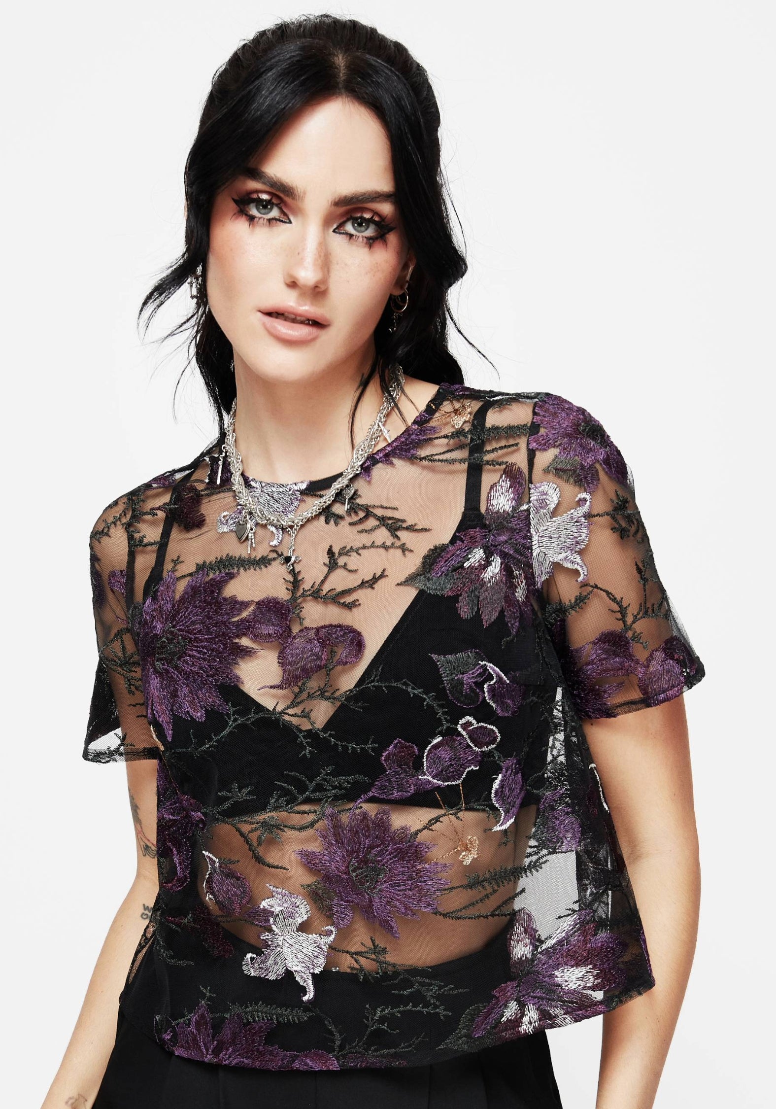 SS25TO872_ESTRIDEMBROIDEREDMESHTIEBACKBLOUSETOP7608_CROP